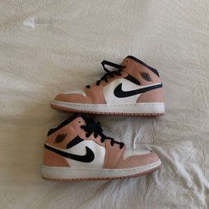 Pink Quartz Air Jordan 1 Mid 🌸